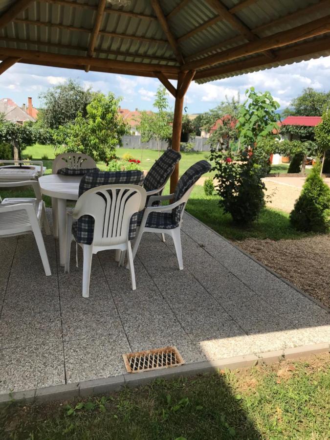 Bandi Vendeghaz Appartement Verpelét Buitenkant foto